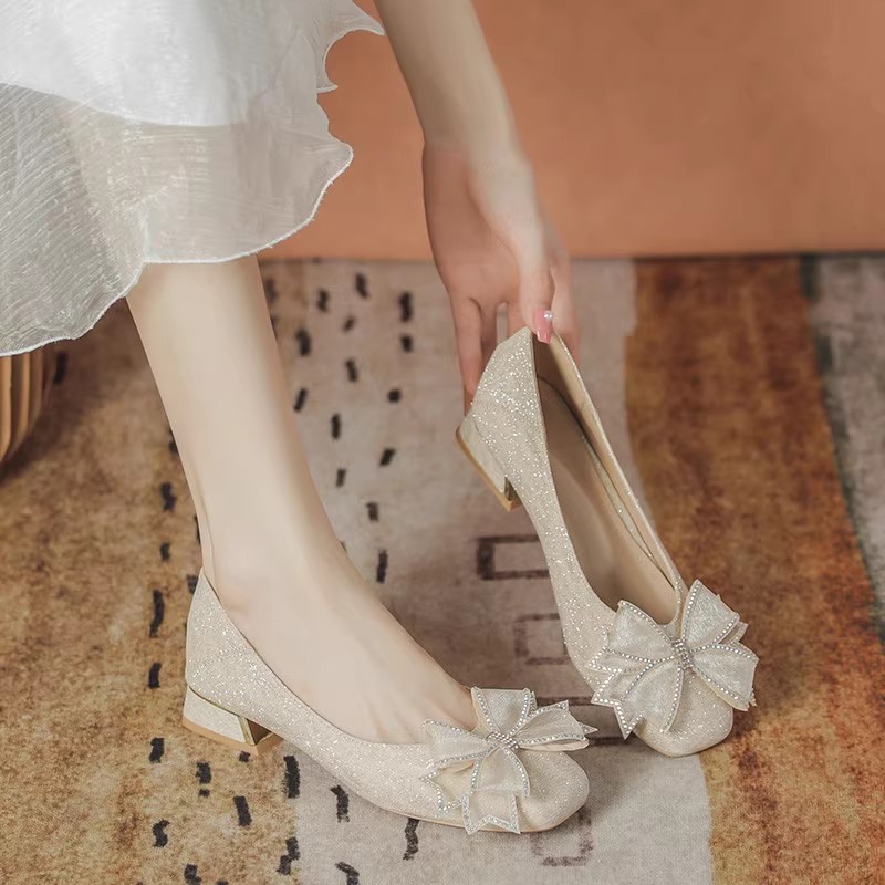 2025 여성 가을 신상 이브닝 소프트 솔 로우탑 웨딩 - Wedding Shop 리뷰 및 가격